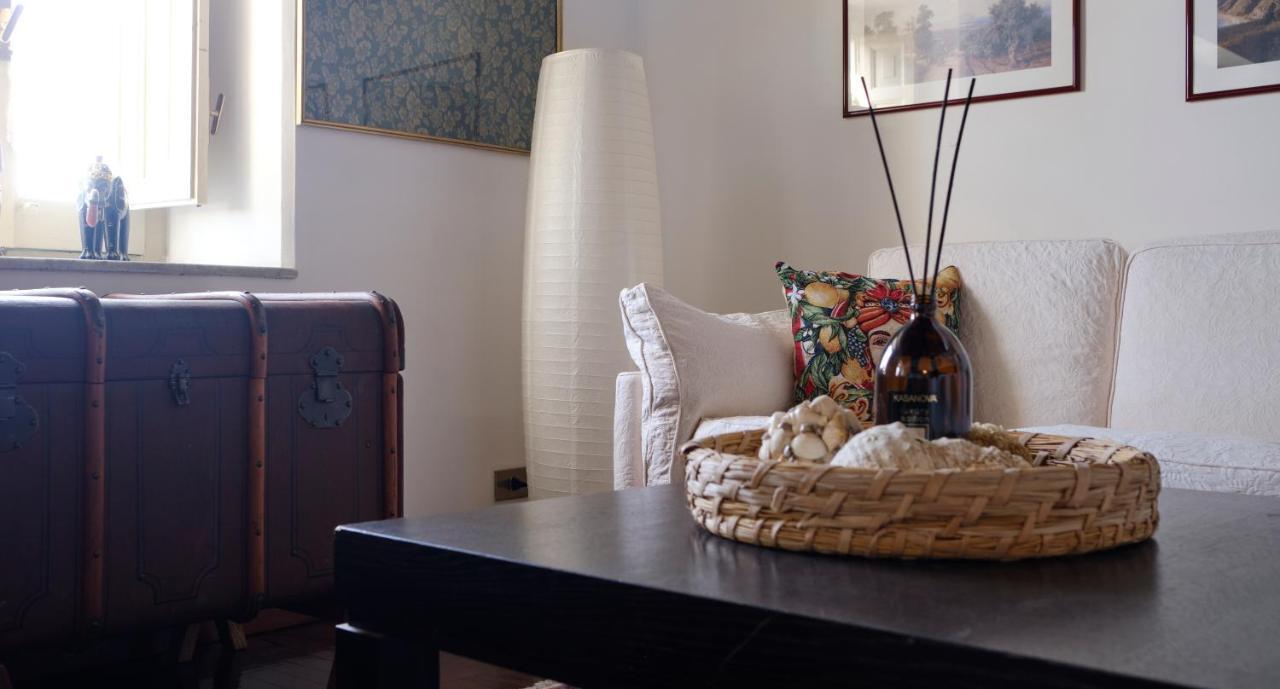 Attico Con Terrazza Sul Porto Apartment Palermo Ngoại thất bức ảnh
